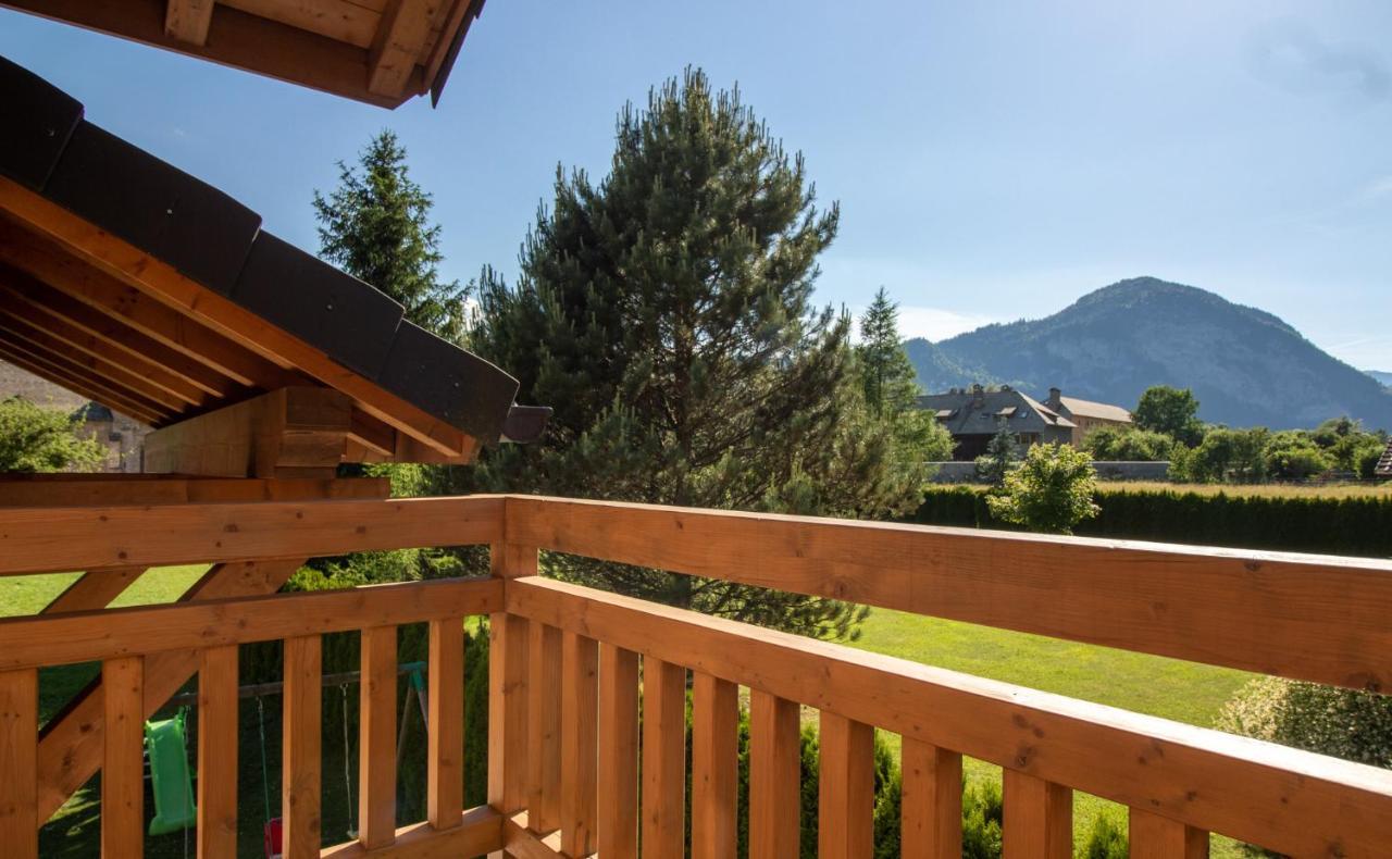 Gite Balneo Au Coeur Des Alpes Taninges Buitenkant foto