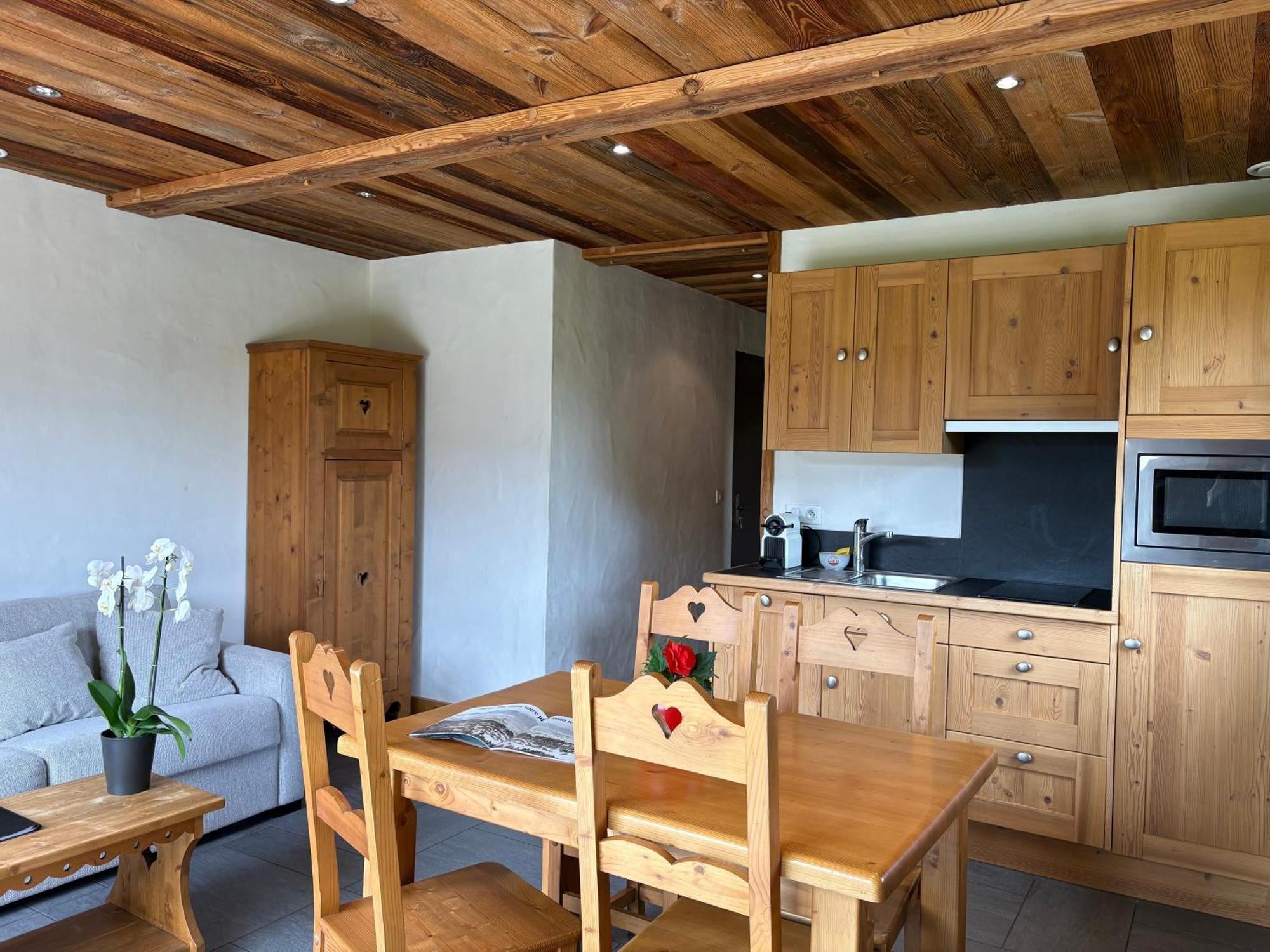 Gite Balneo Au Coeur Des Alpes Taninges Buitenkant foto